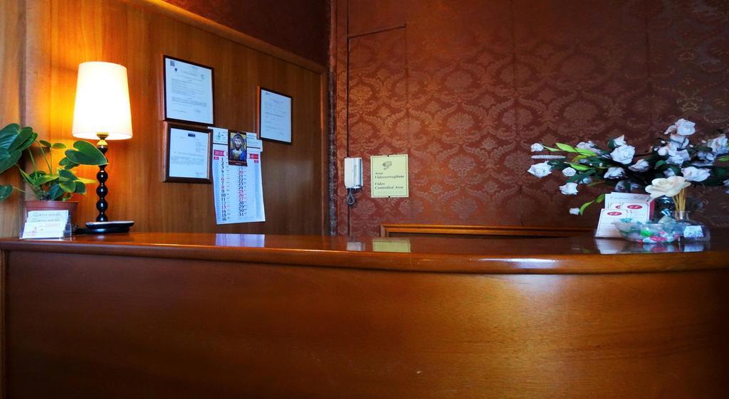 Hotel Cristina Rom Eksteriør billede