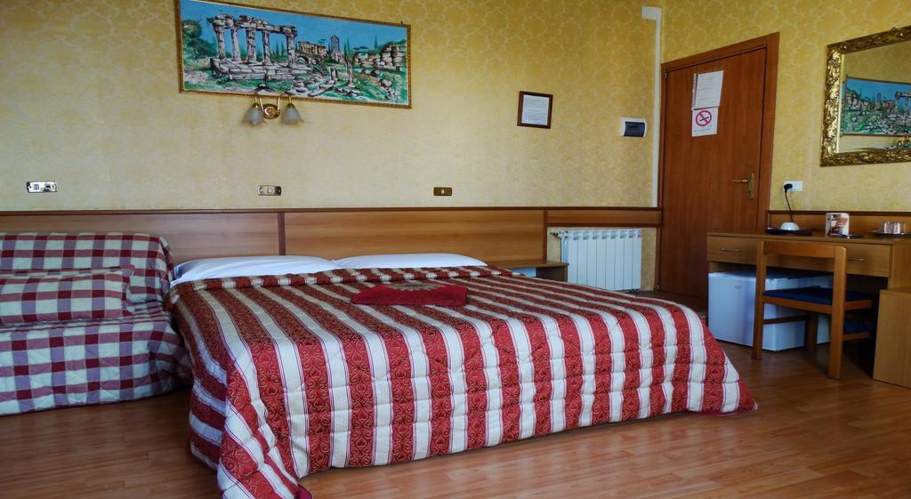 Hotel Cristina Rom Værelse billede