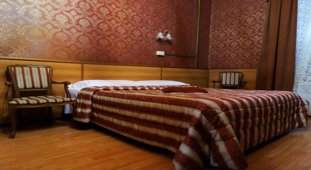 Hotel Cristina Rom Værelse billede