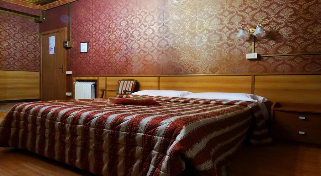 Hotel Cristina Rom Værelse billede