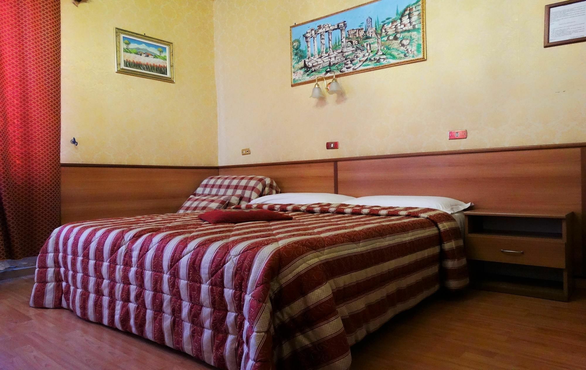 Hotel Cristina Rom Eksteriør billede